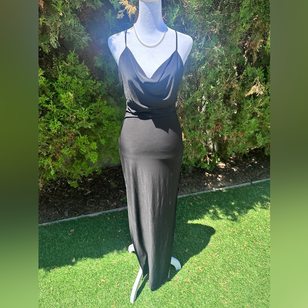 Women’s Misty Rose Elegant Black Maxi Dress size S